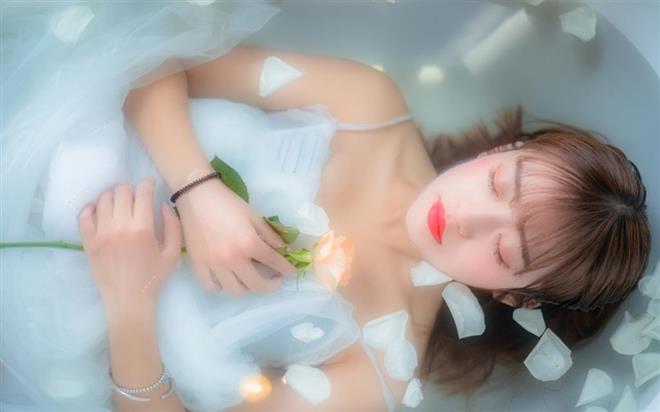 Gặp nhau là duyên, hiểu nhau là phận, ba chòm sao tin tưởng nhất vào duyên phận.
